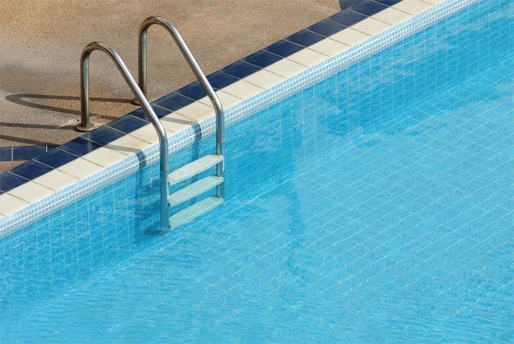 5 motivos por los que es importante el tratamiento del agua para unas piscinas óptimas en las próximas aperturas